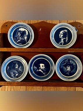 Delft Blue Antique/RARE Portrait Small Plate Display (5)